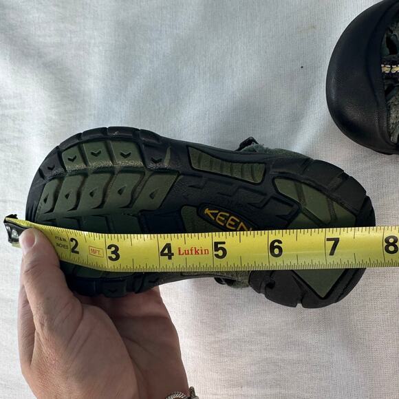 Keens Unisex Youth sz 11 (toddler) Newport Camo Hiking Water Play Sandals Slipon - Picture 7 of 9